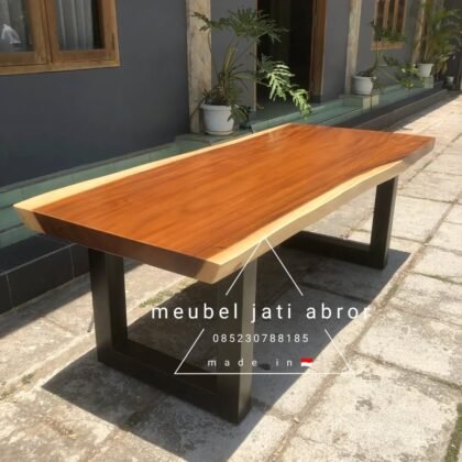Dining Table 011
