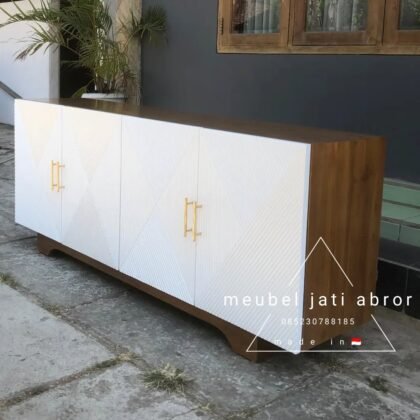 Cabinet 005