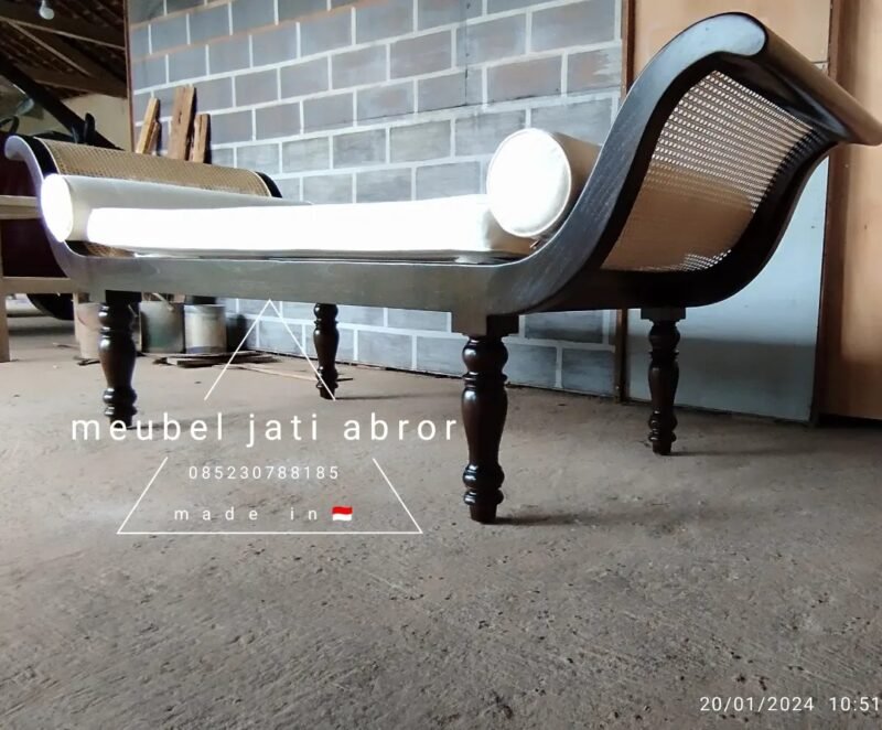 Sofa klasik - Gambar 2