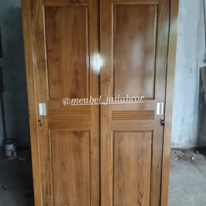 Cupboard 001