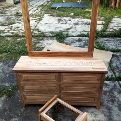 Meja rias 001