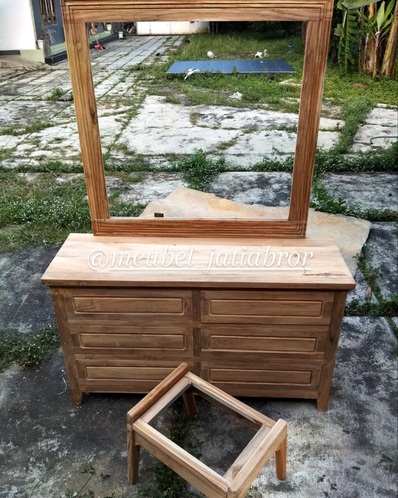 Meja rias 001